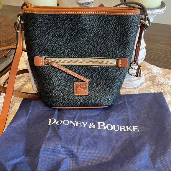 NWT Dooney & Bourke Black and Brown Crossbody Bag - Picture 11 of 11